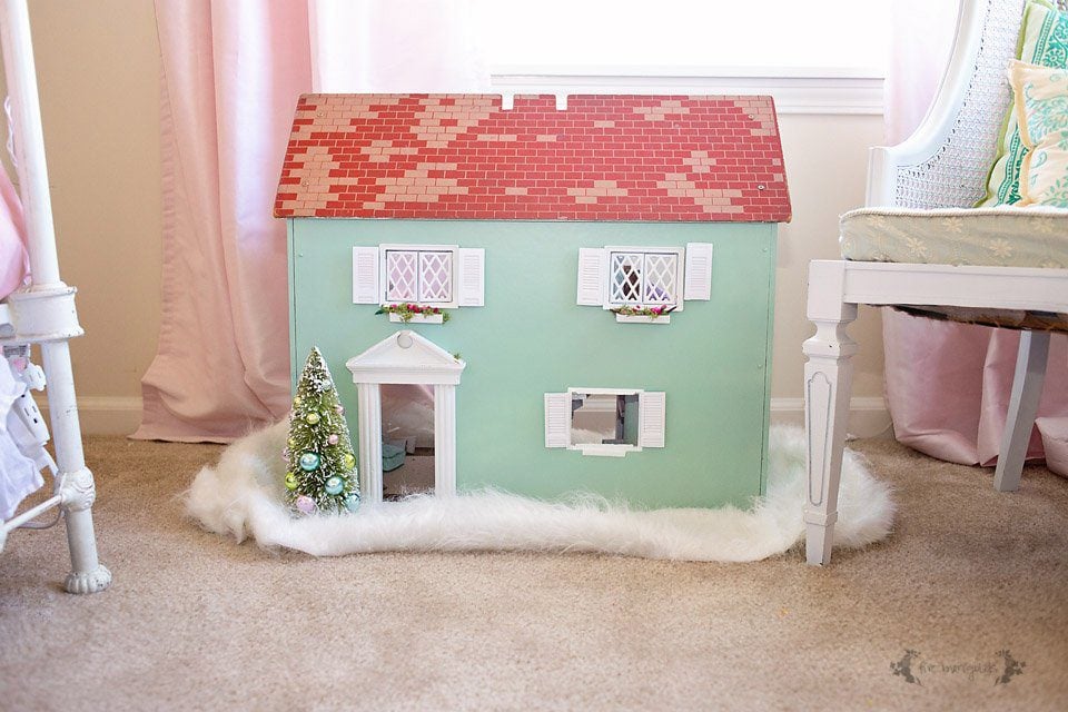 Christmas Chic Girl's Bedroom | Dance of the Sugarplum Fairy Bedroom Suite theme, with pastels, sparkles and sweets.