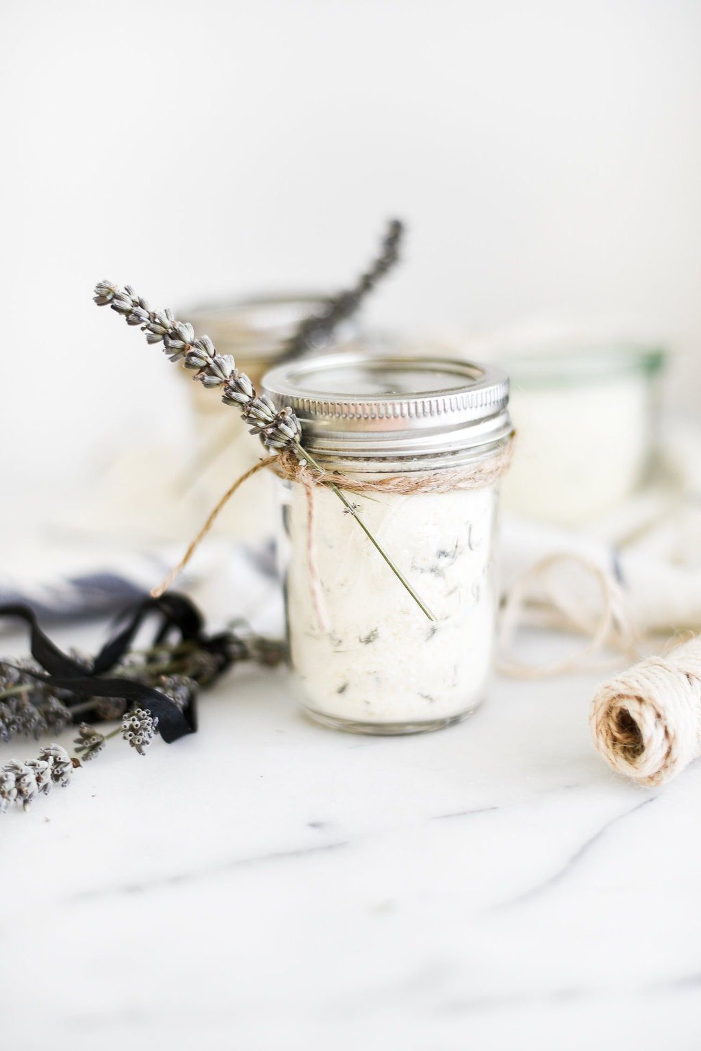 Top 20 best DIY Mother's Day gifts on a budget - Lavender Bath Soak